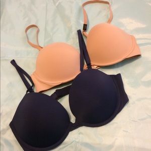 Victoria’s Secret 2 pcs bra size 34 D